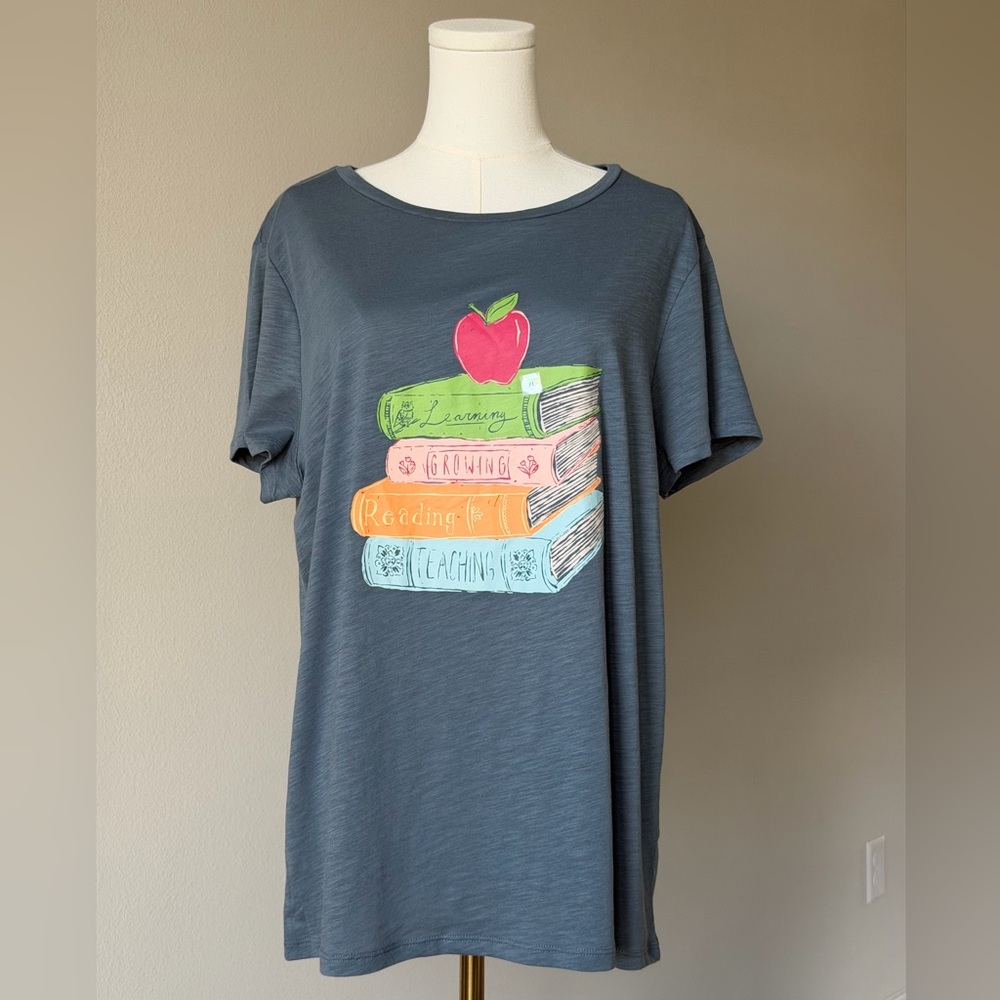 LOFT Teacher Book Stack and Apple Graphic Cotton Super Soft T Shirt-XL